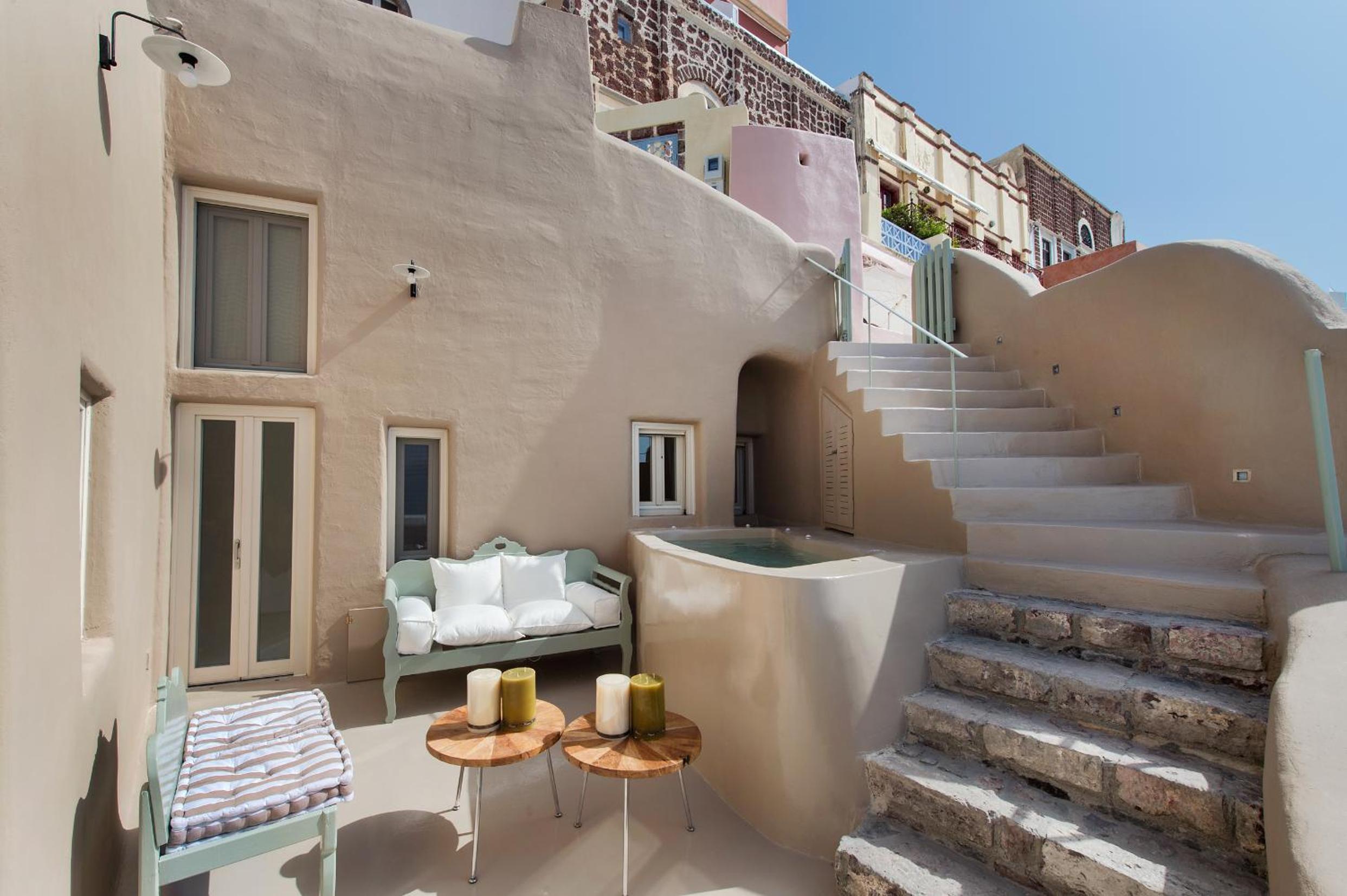 Oia Vacations - Ammos Oia Mansion - Property Image 4