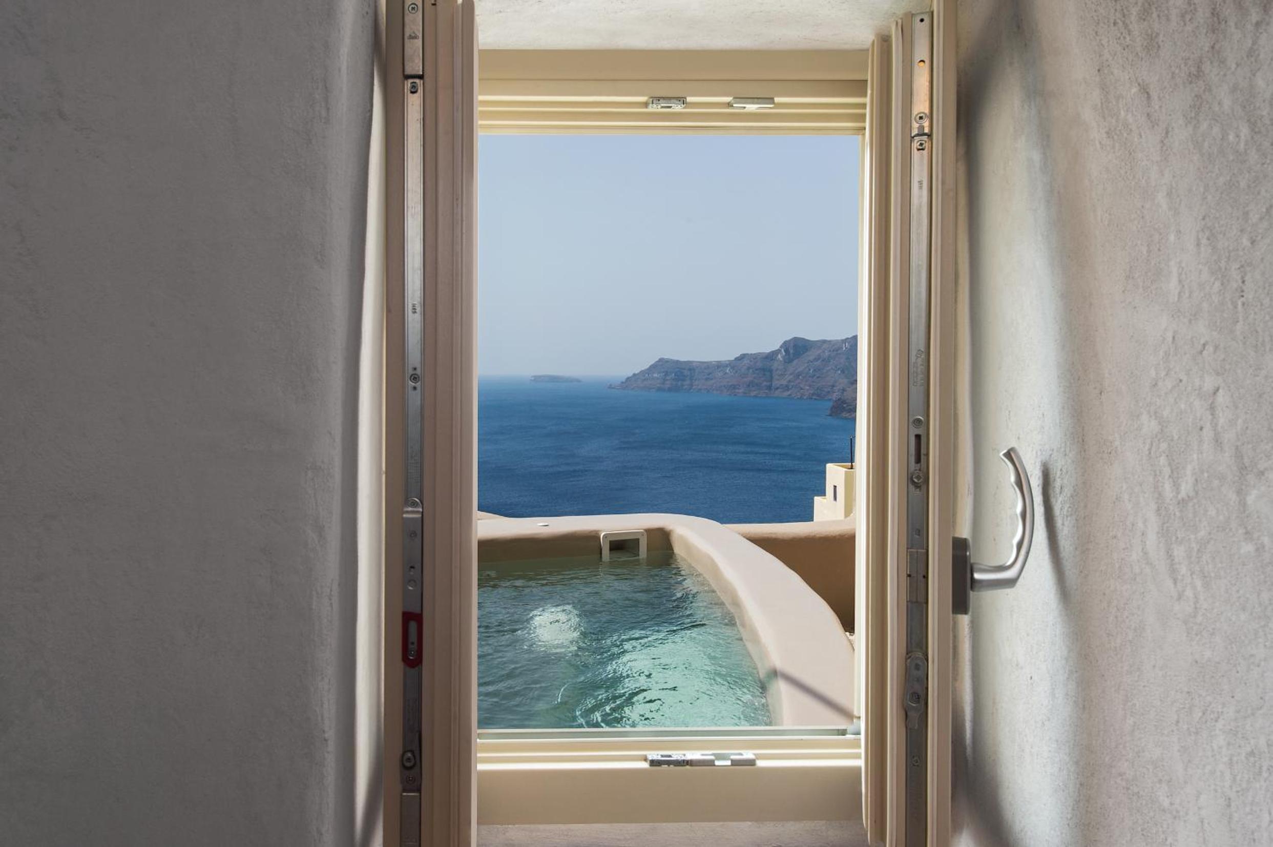 Oia Vacations - Ammos Oia Mansion - Property Image 3