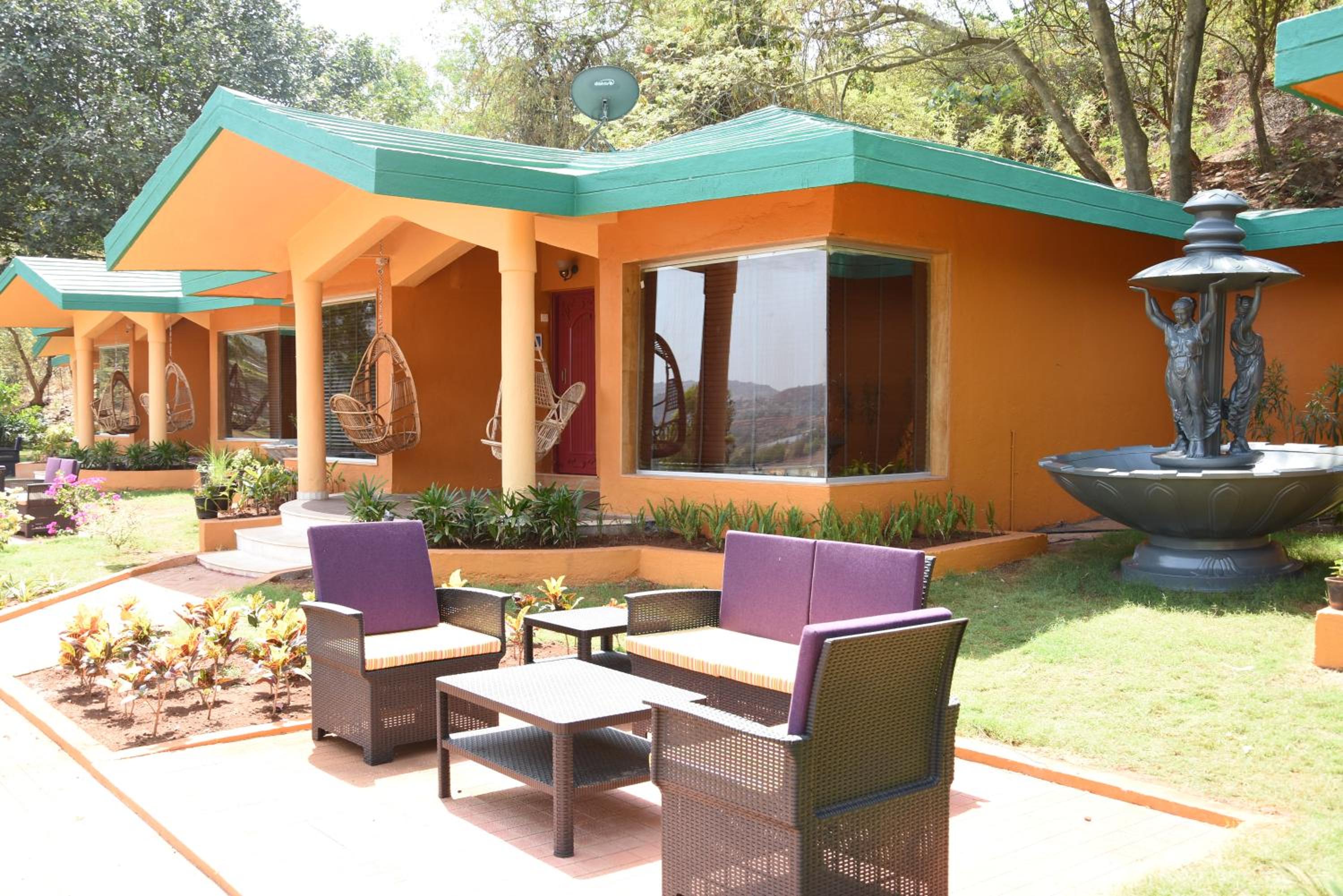 Residency Lake Resort & Spa