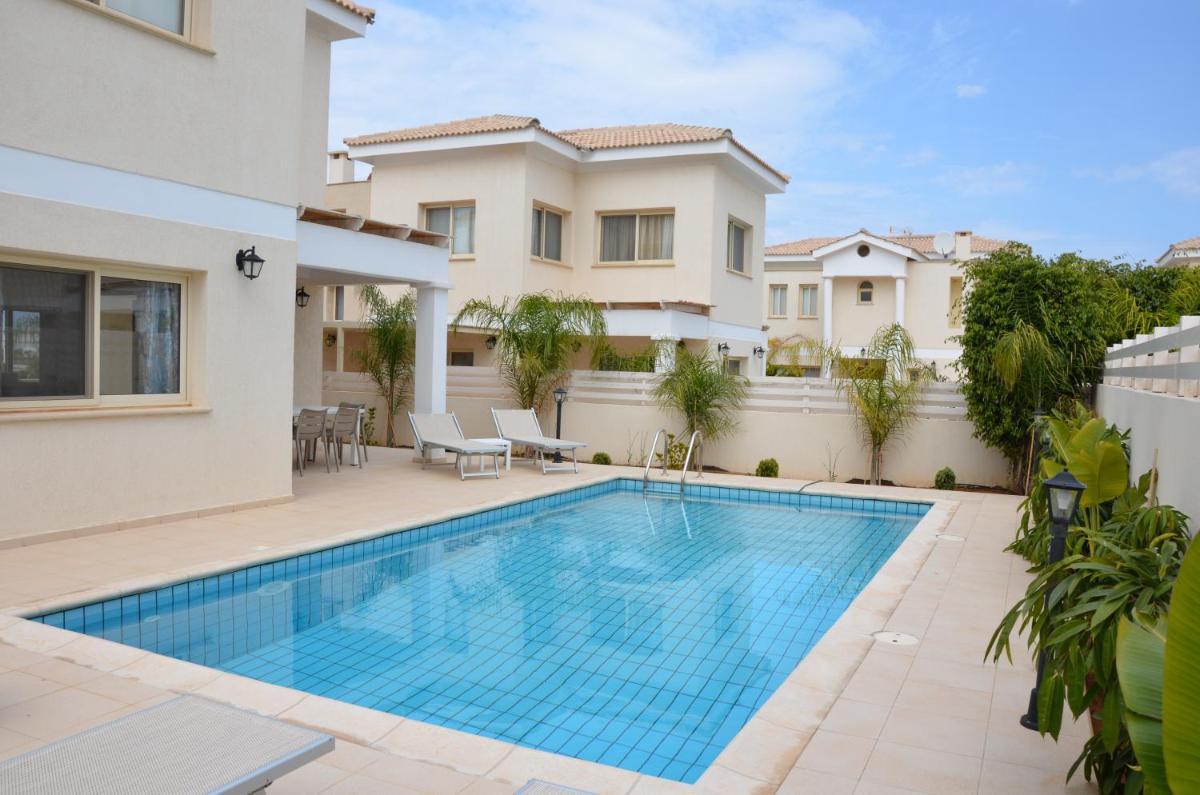 Anthorina Villa 6 view 4