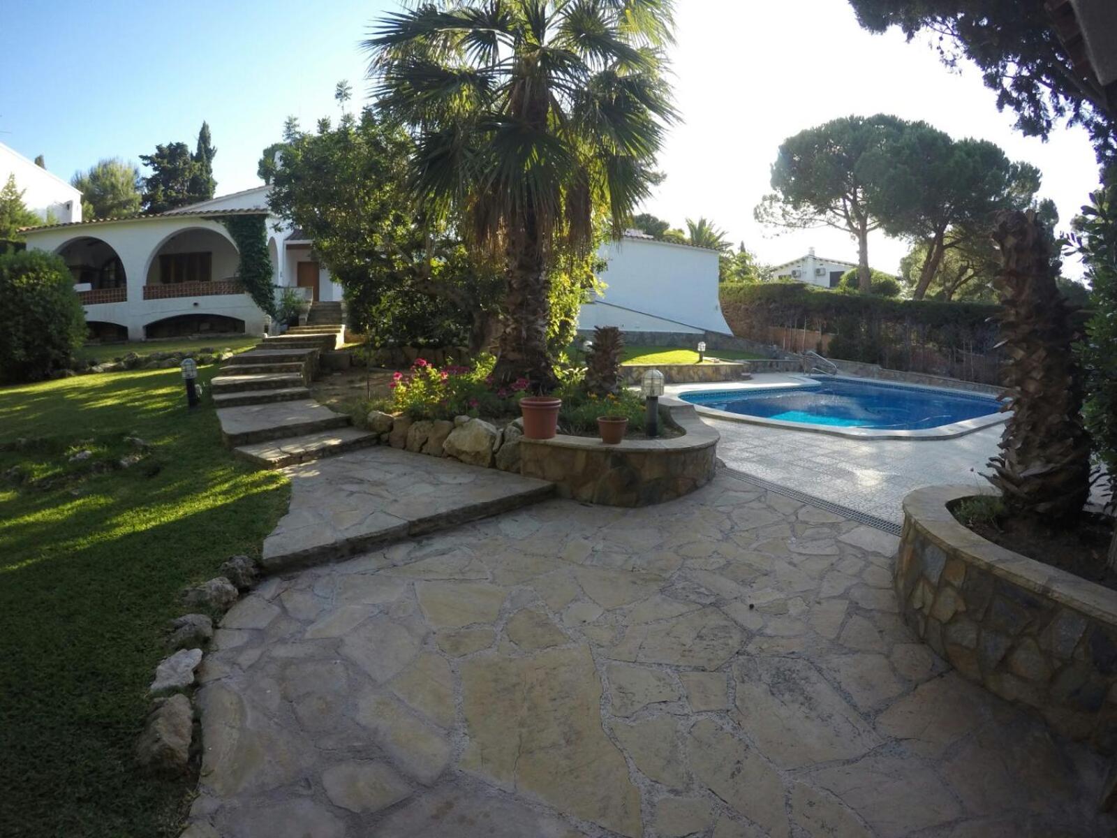 Roc Beach Villa