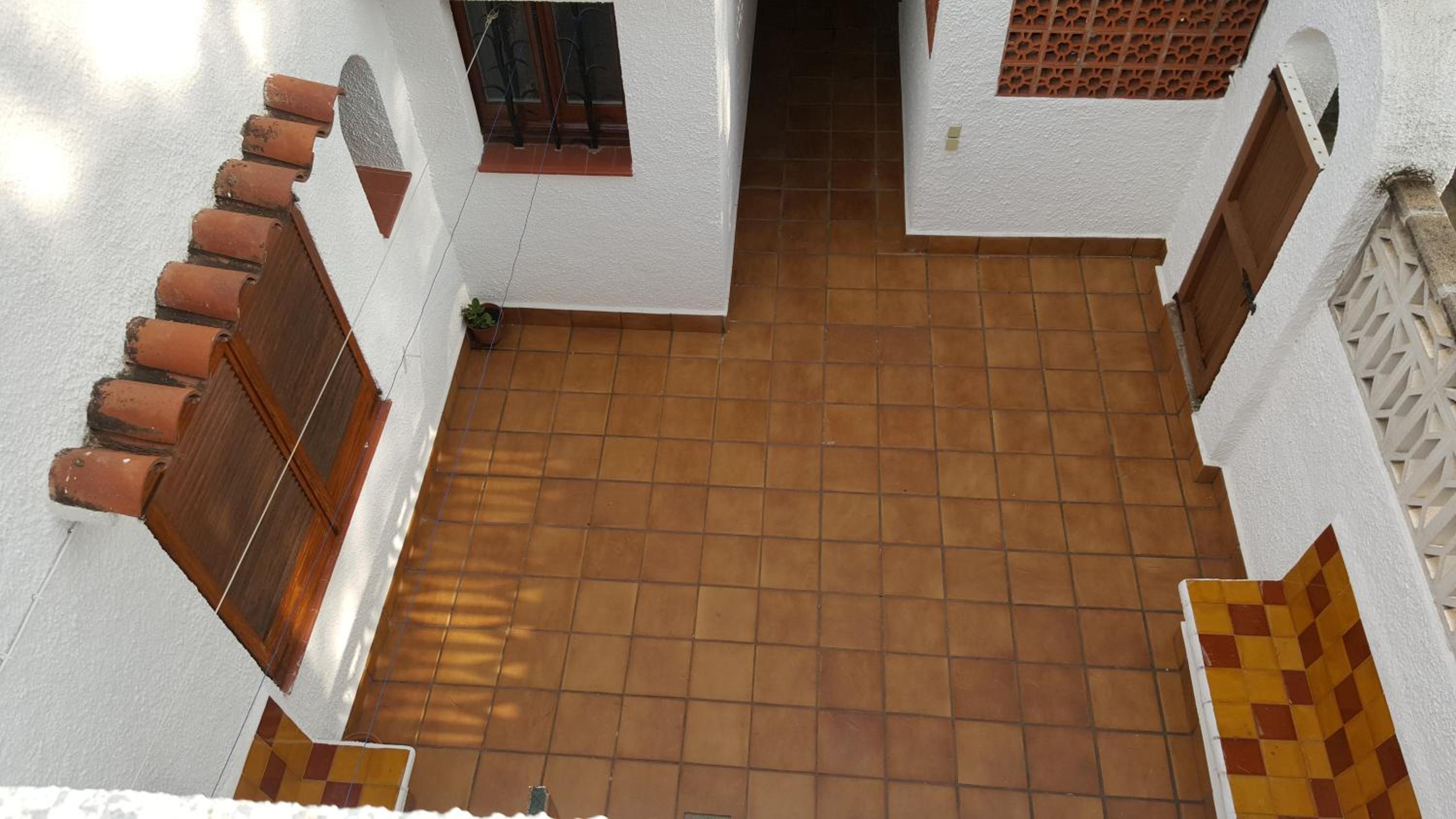 Roc Beach Villa