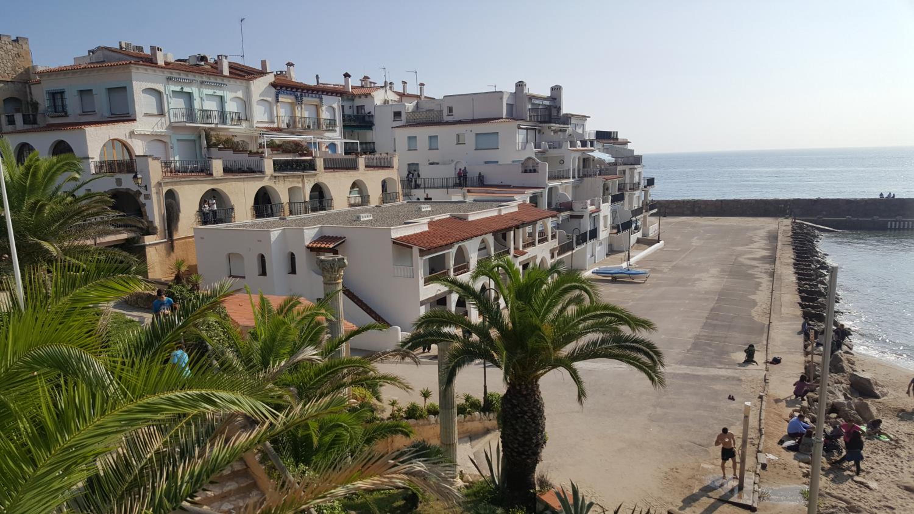 Roc Beach Villa