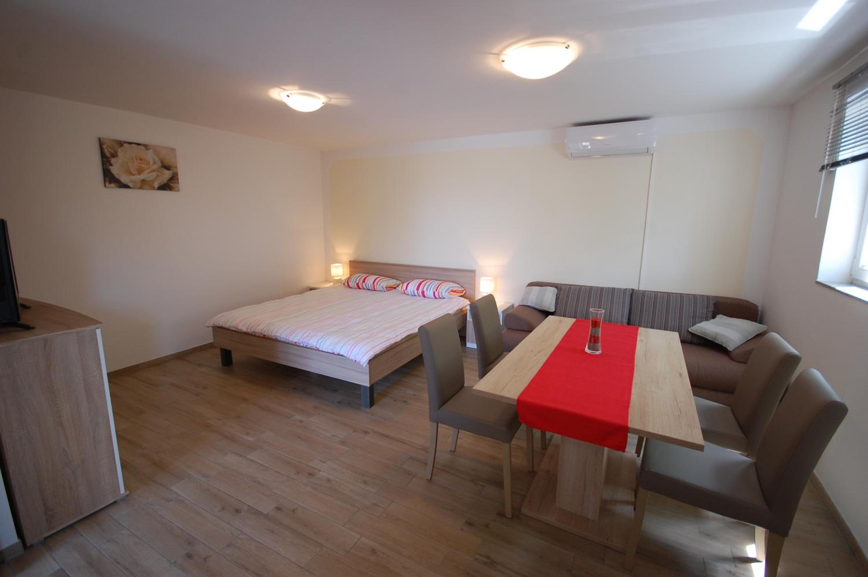 Apartment Bazdaric by El-Pi Tours view 3