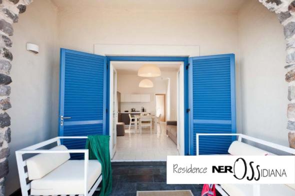 NerOssidiana sul mare di Lipari photo 2