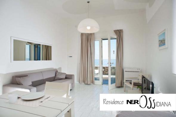 NerOssidiana sul mare di Lipari photo 3