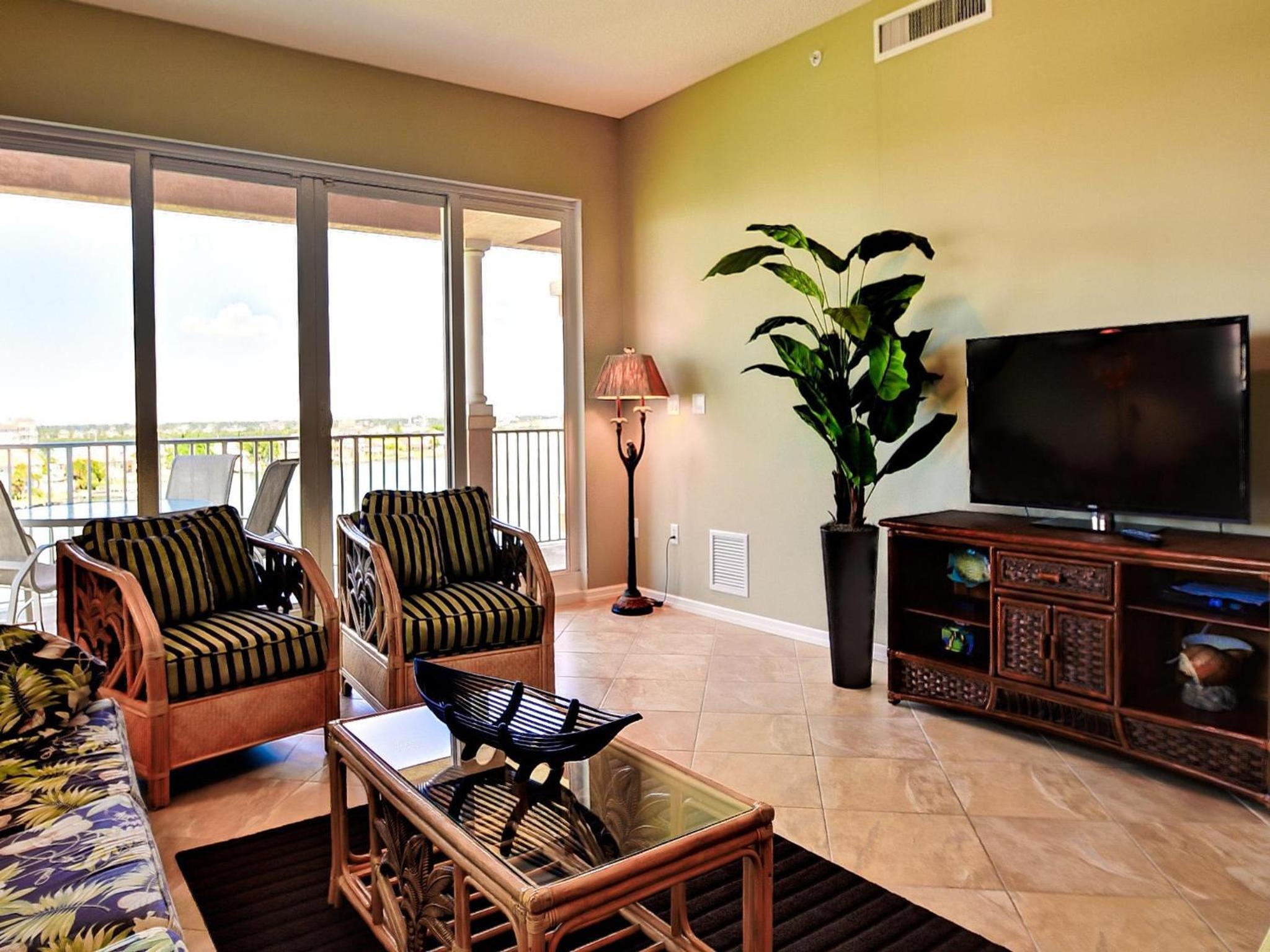 Harborview Grande Three Bedroom 267