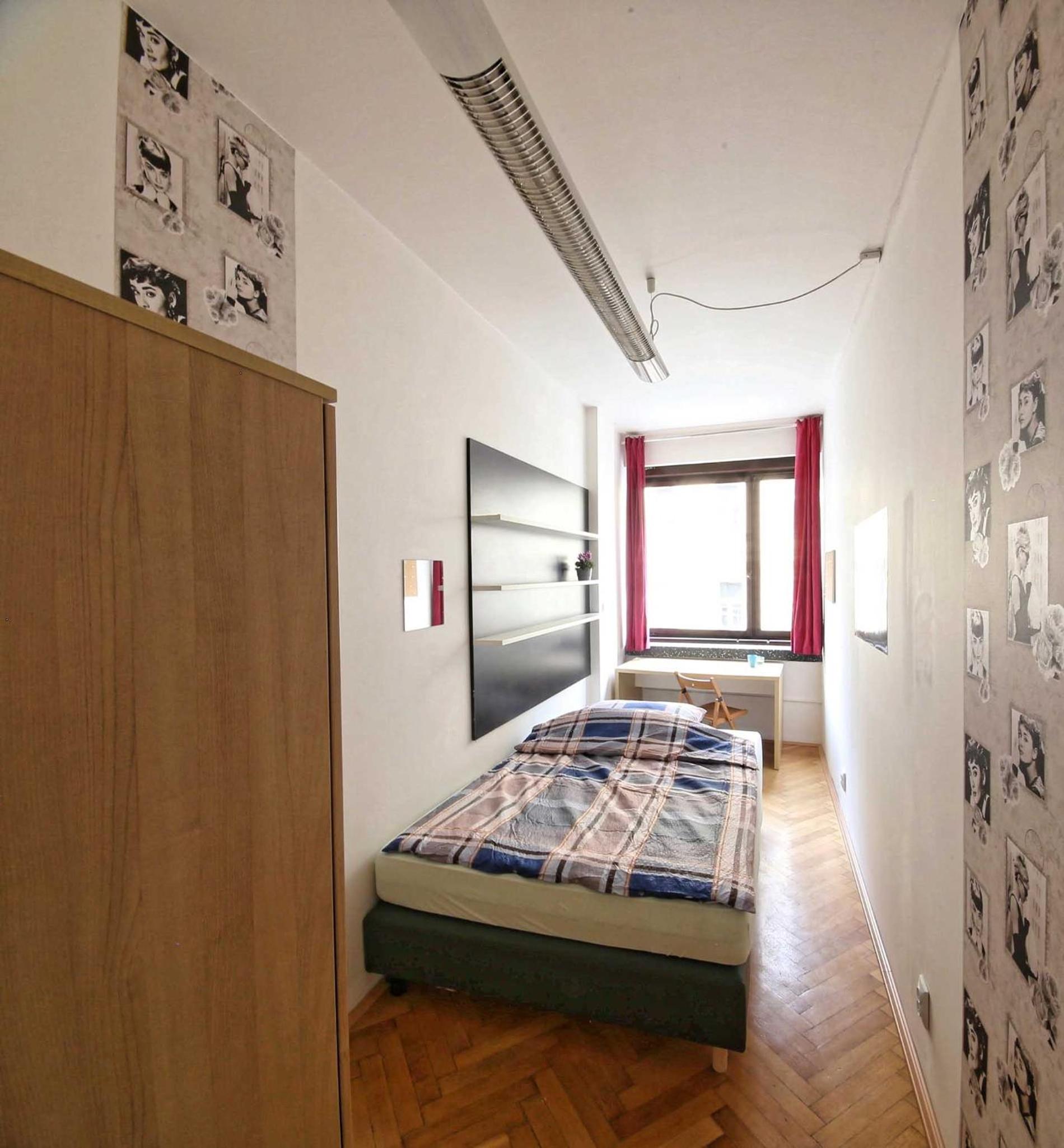Apartments Stepanska 36