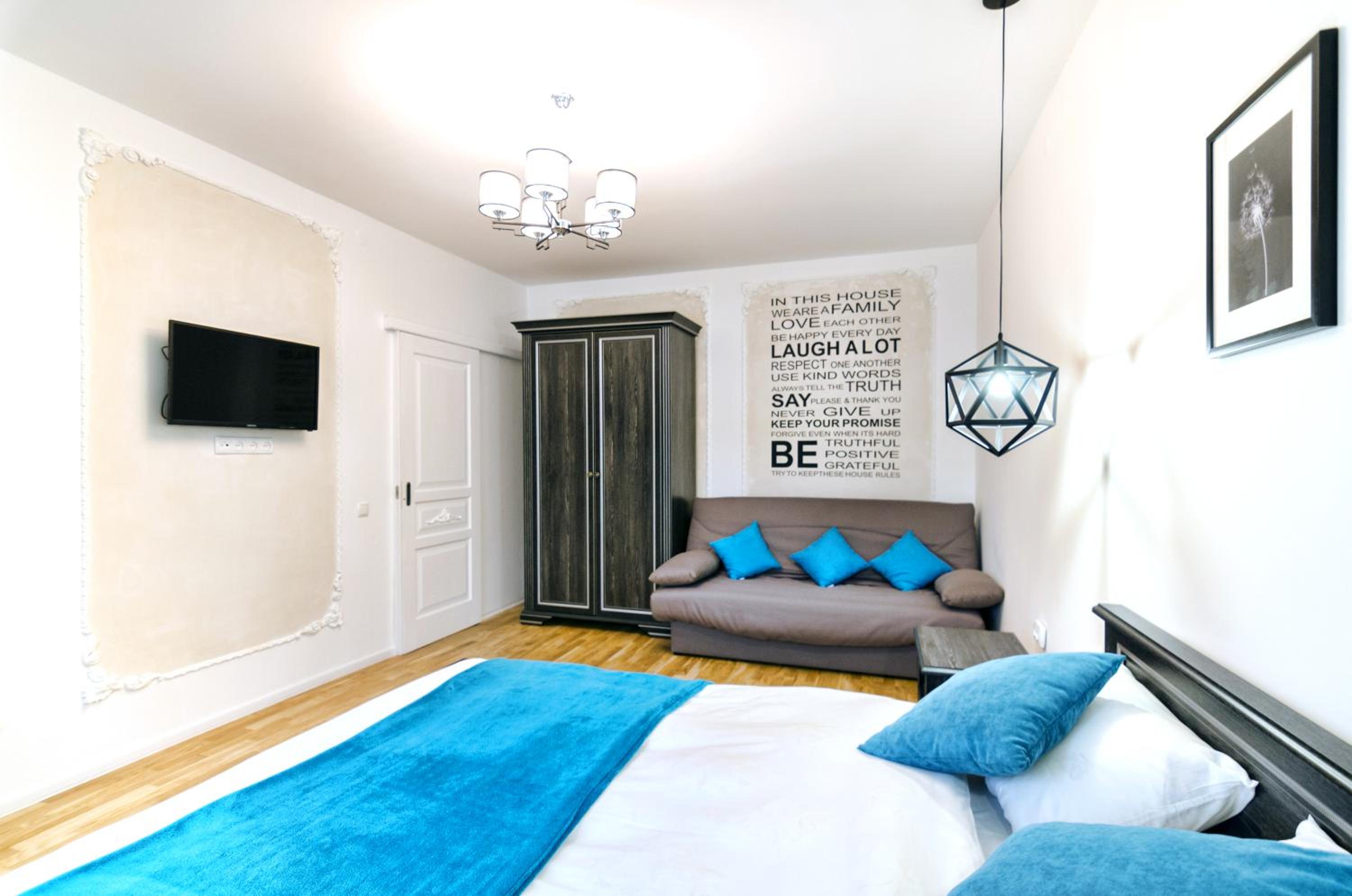 Stylish apartment. Heart of the city view 3