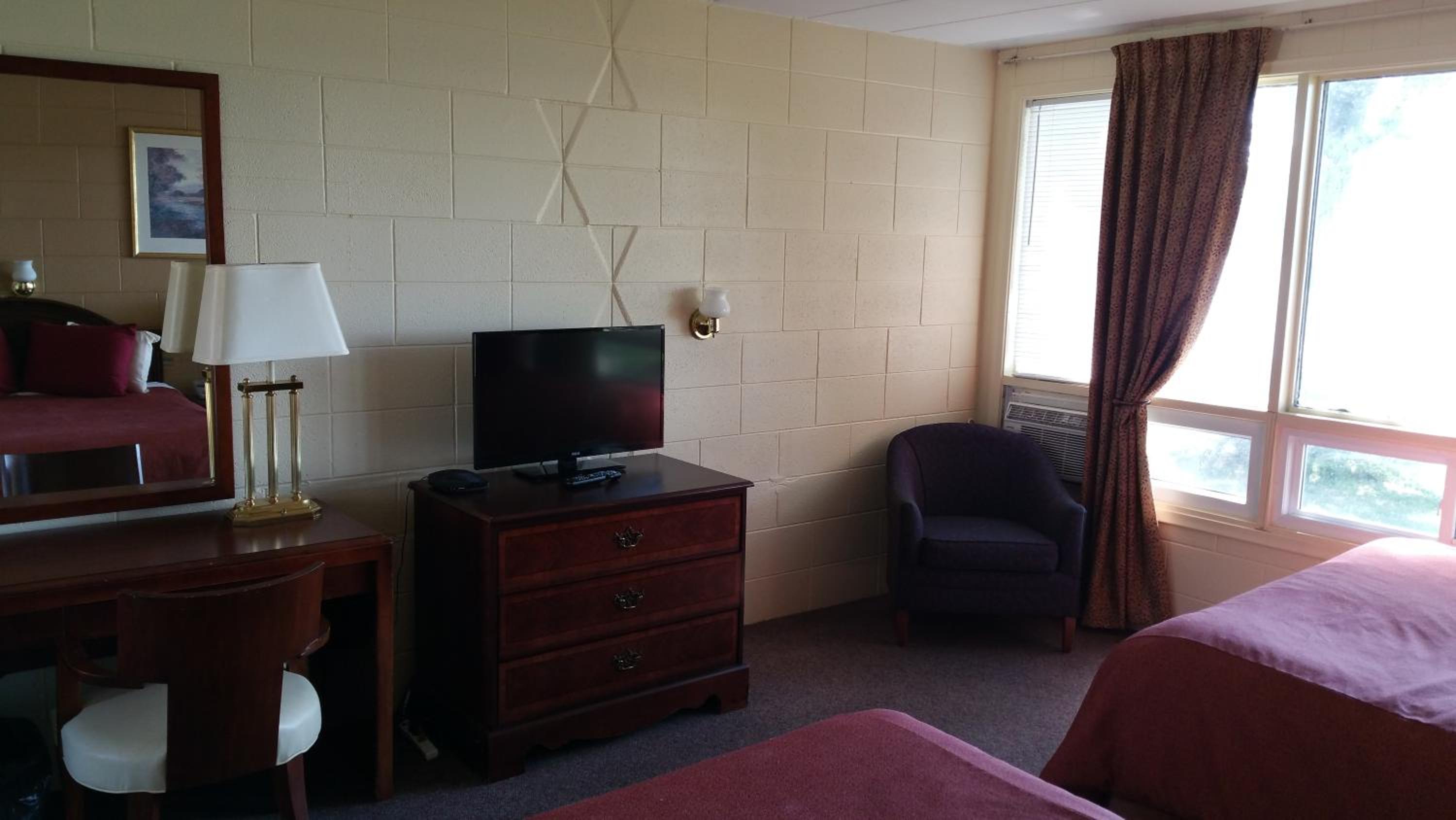 Riverview Motel