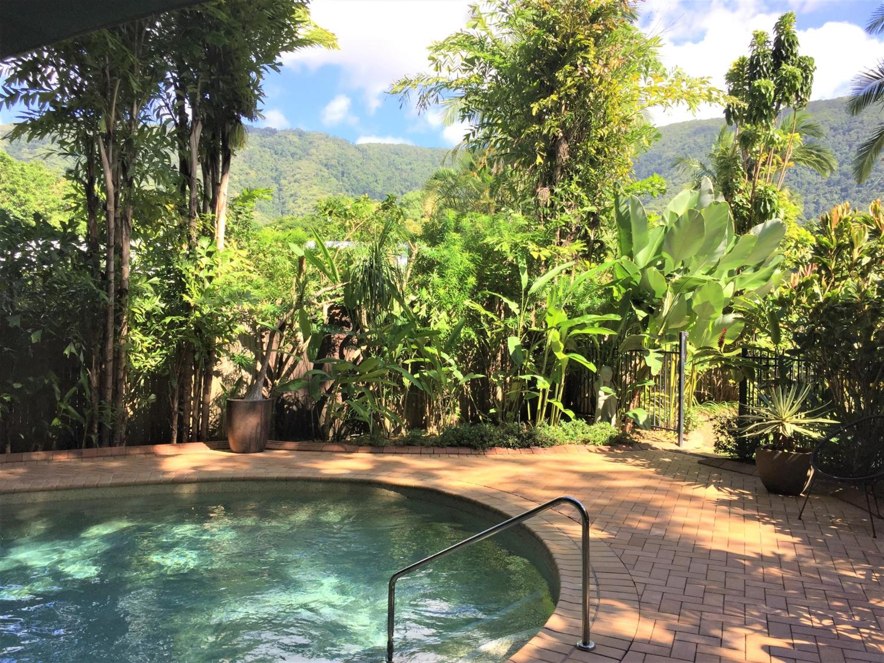 Aquatica - Luxe Holiday Home