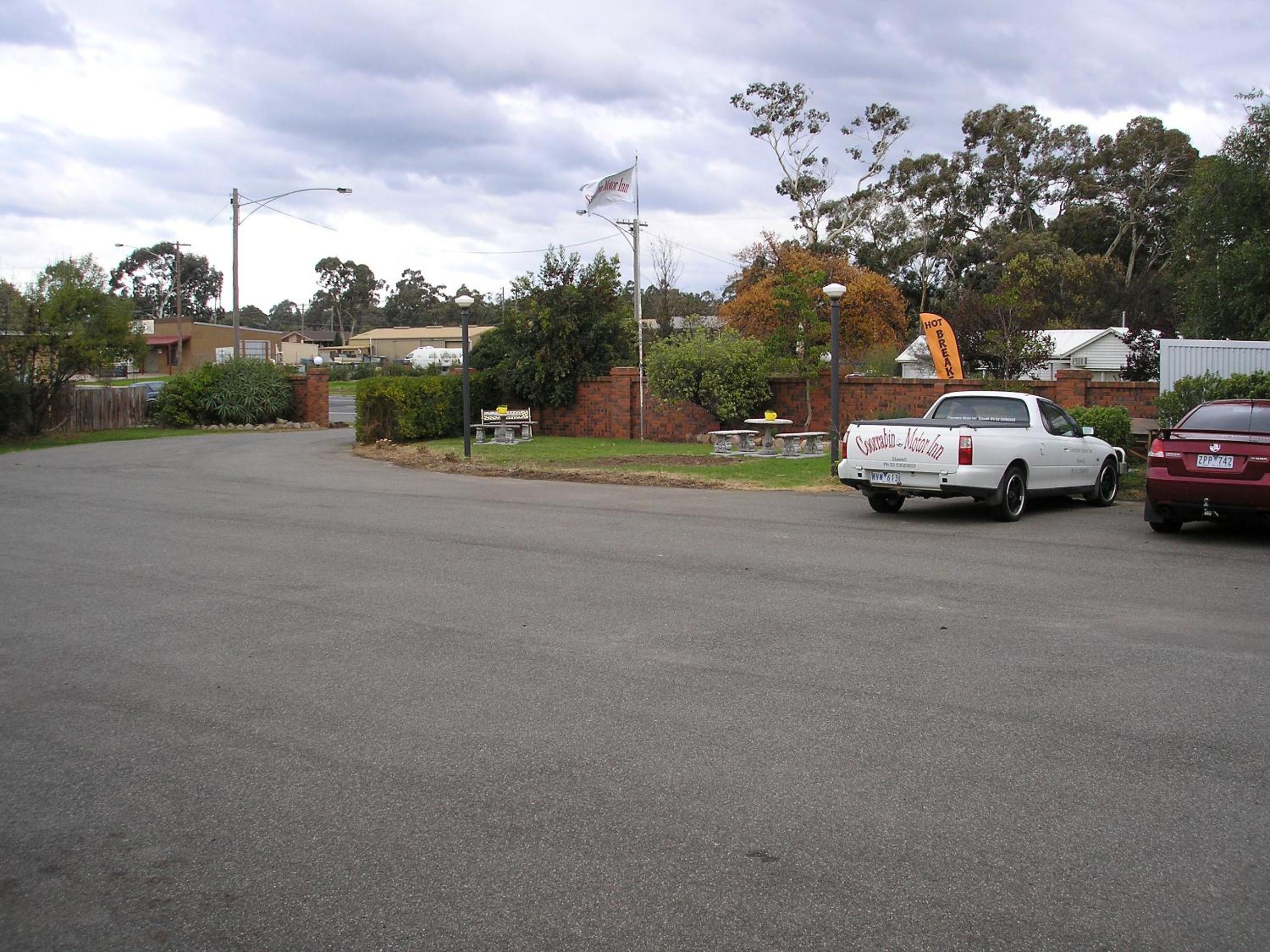 Coorrabin Motor Inn