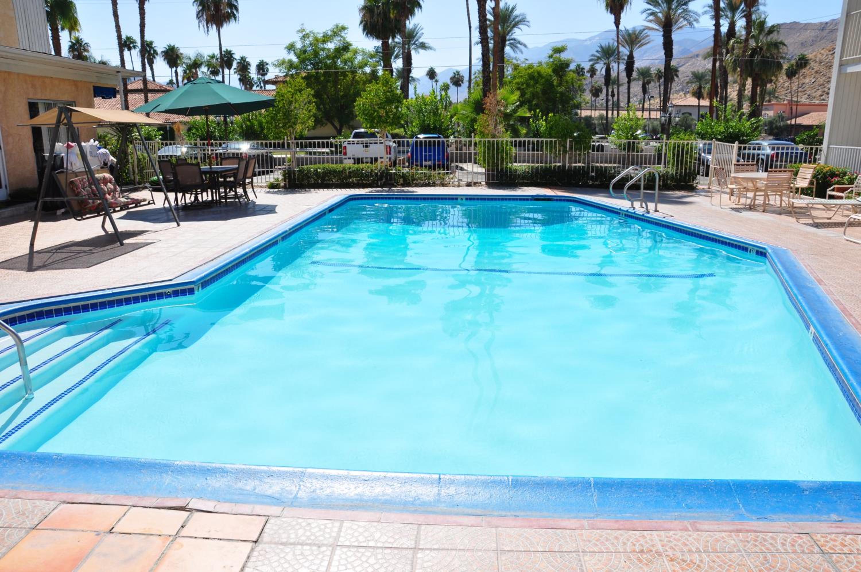 Delos Reyes Palm Springs