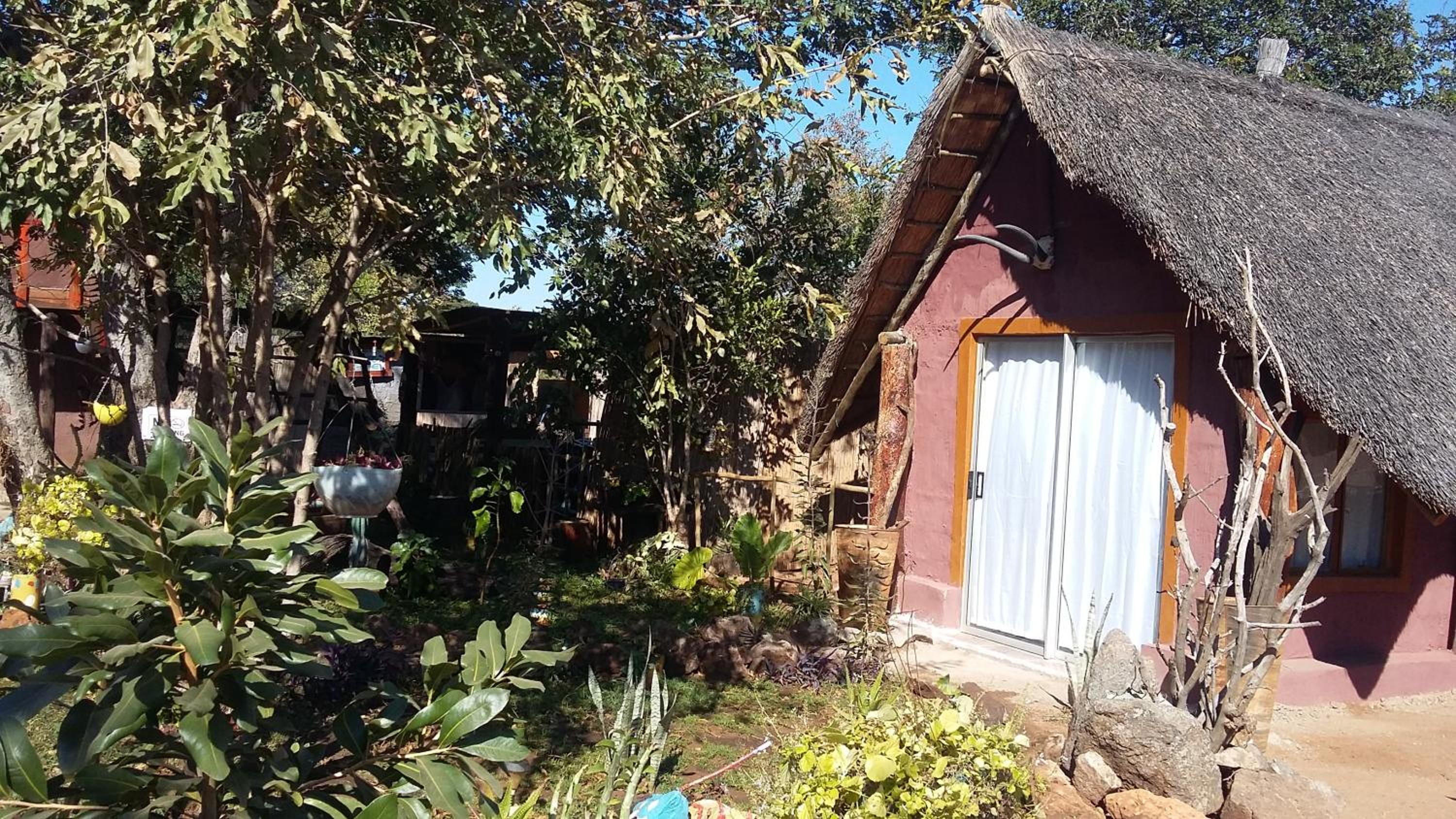 Elephant Trail Guesthouse and Backpackers