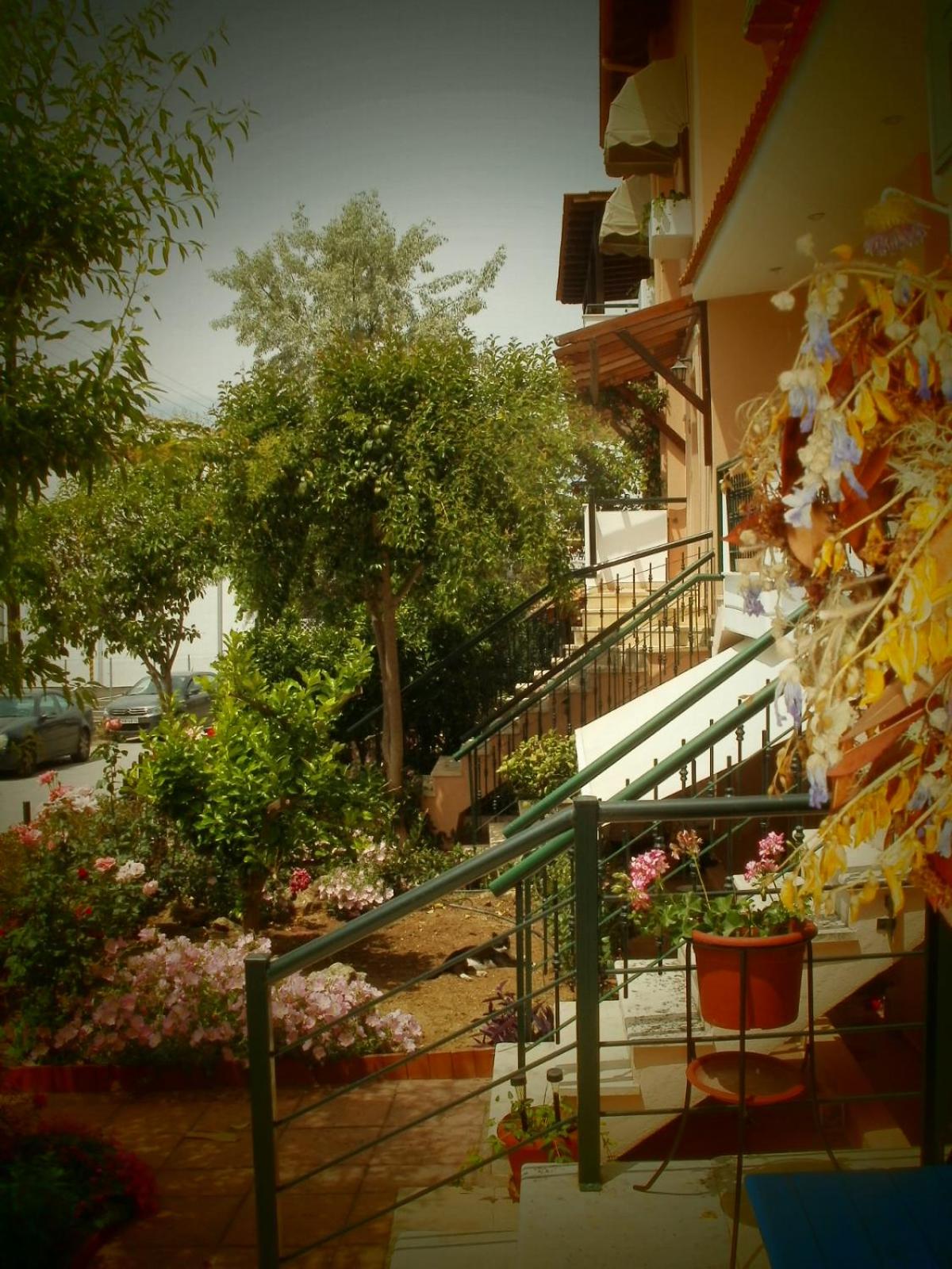 Phyllis Maisonettes