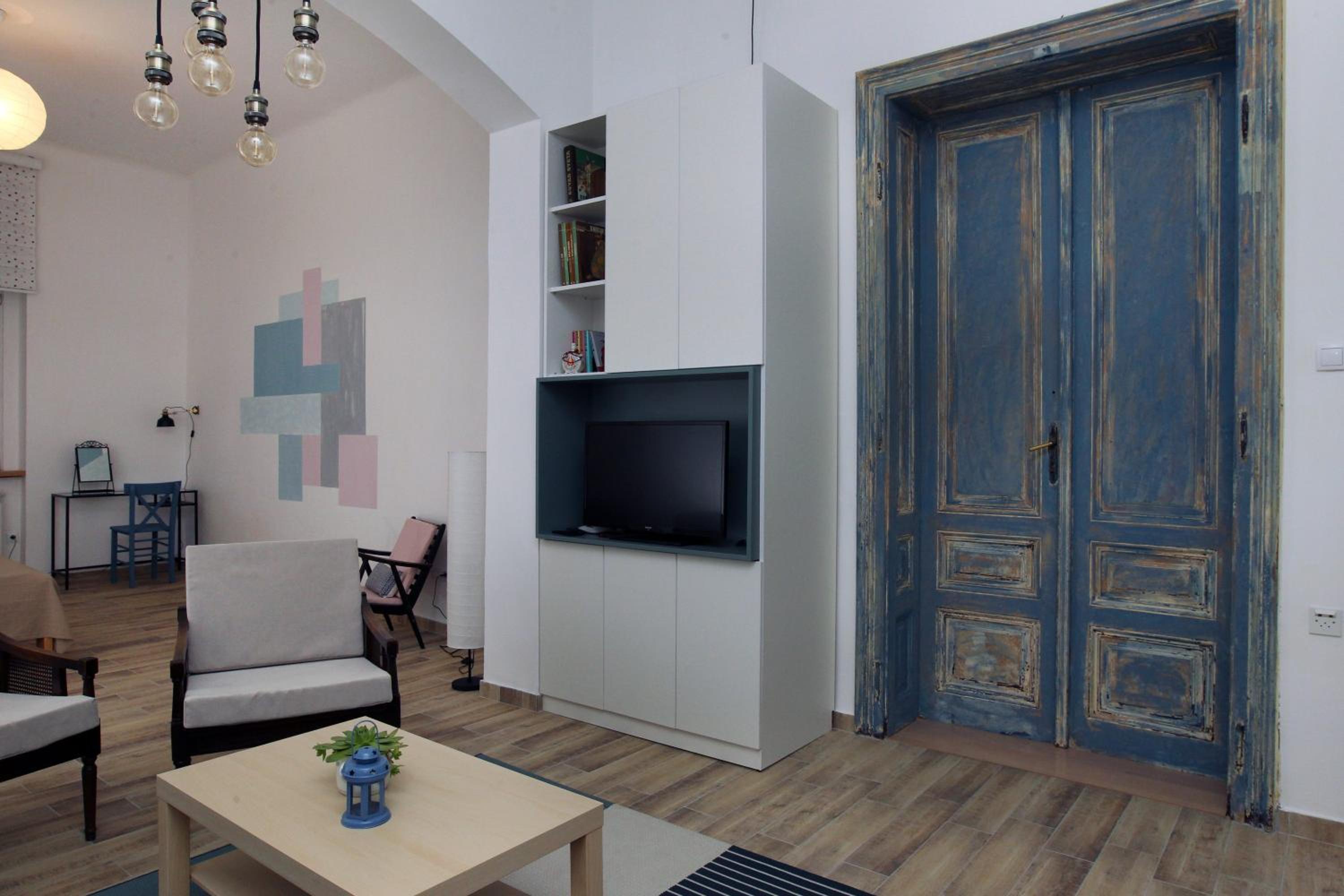 Blue Box Apartment view 5