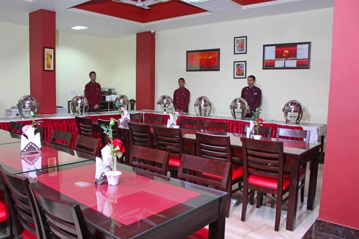 restaurant