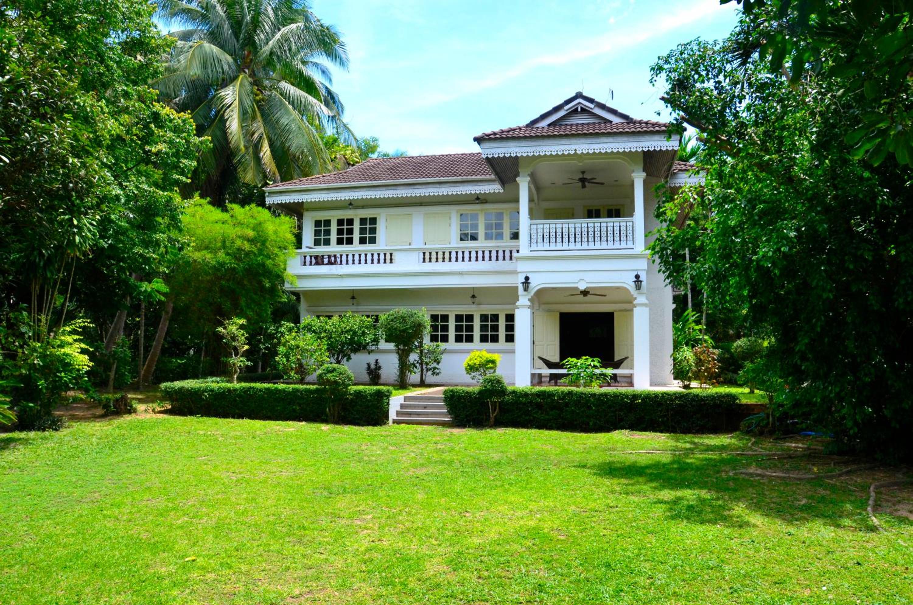 Baan Khun Nang Colonial Residence