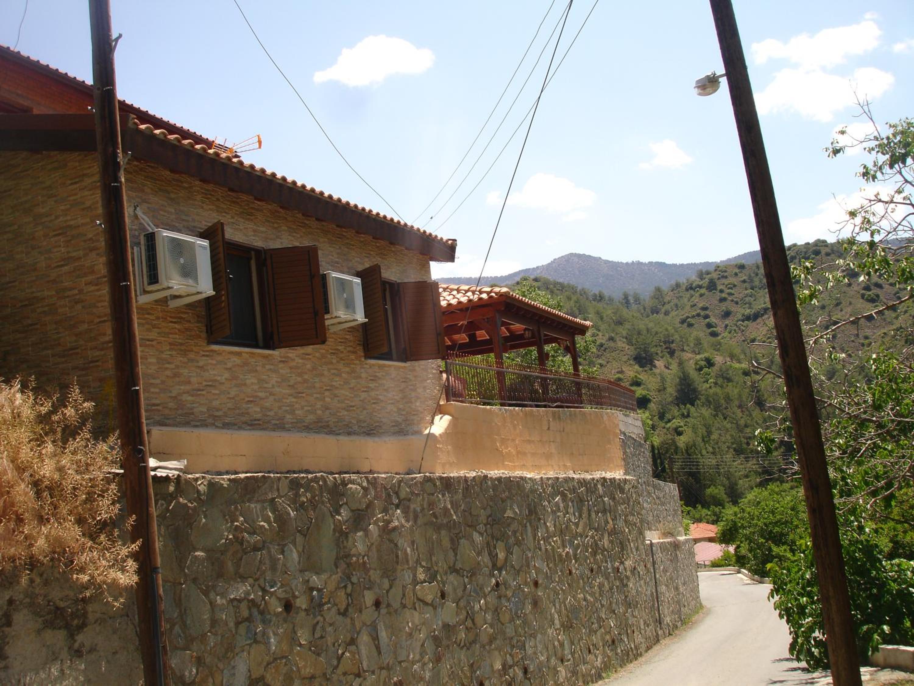 The Love Holiday House