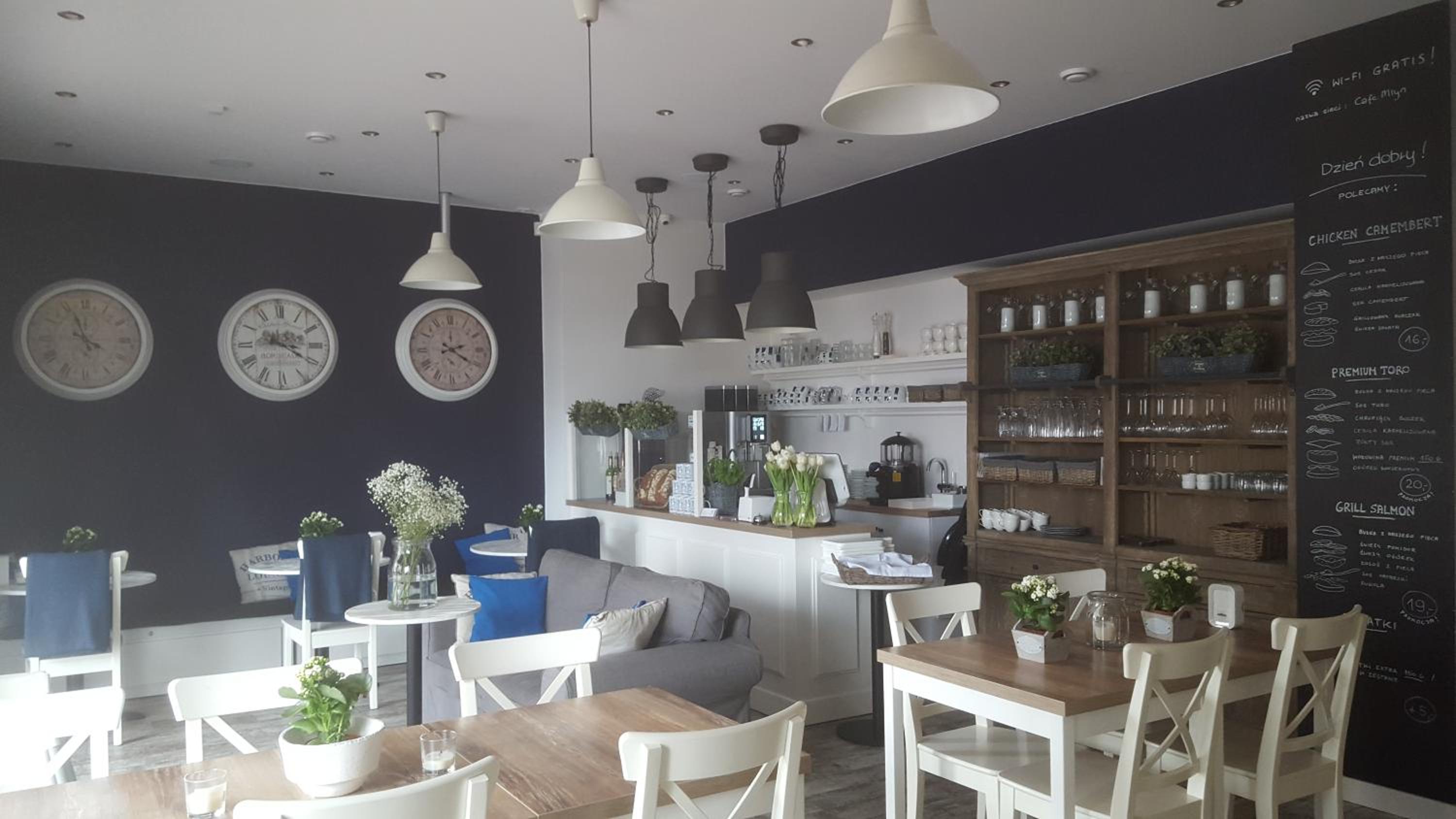 Apartament White