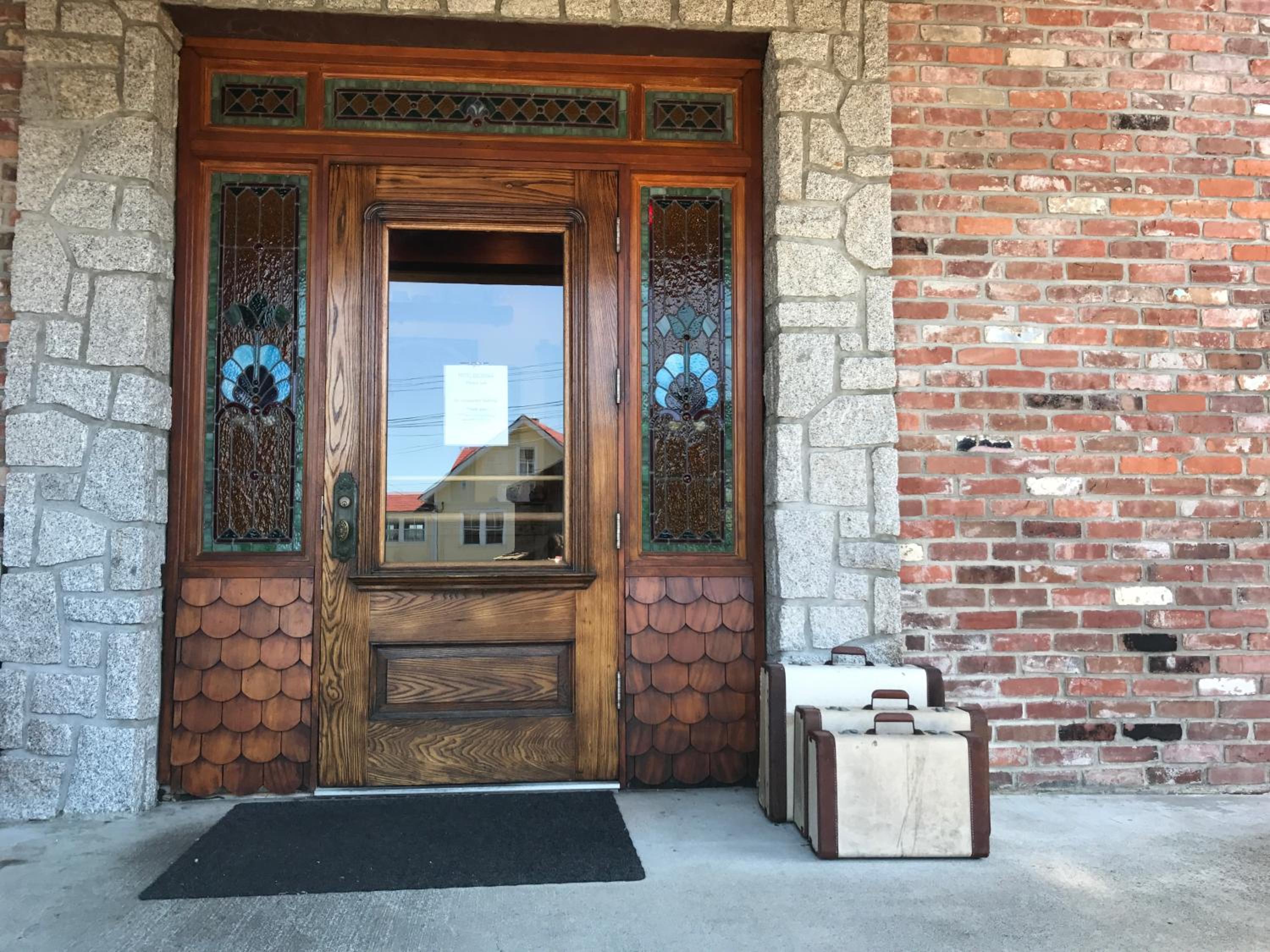 Tofino Vacations - The Inn at Tough City - Property Image 3