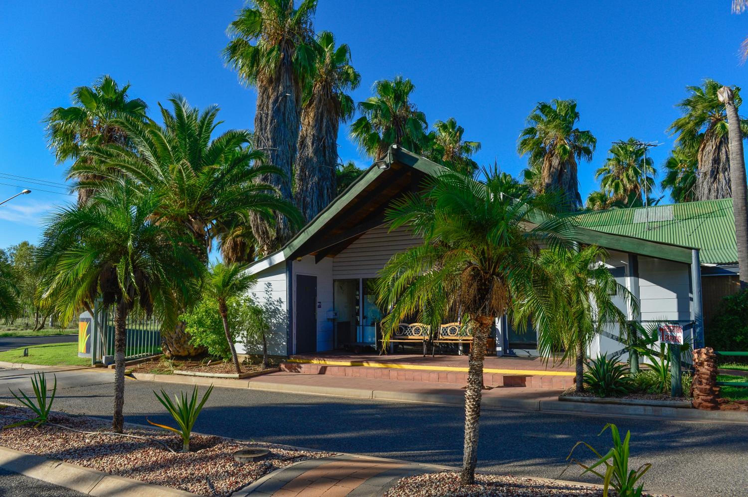 Desert Palms Alice Springs view 4