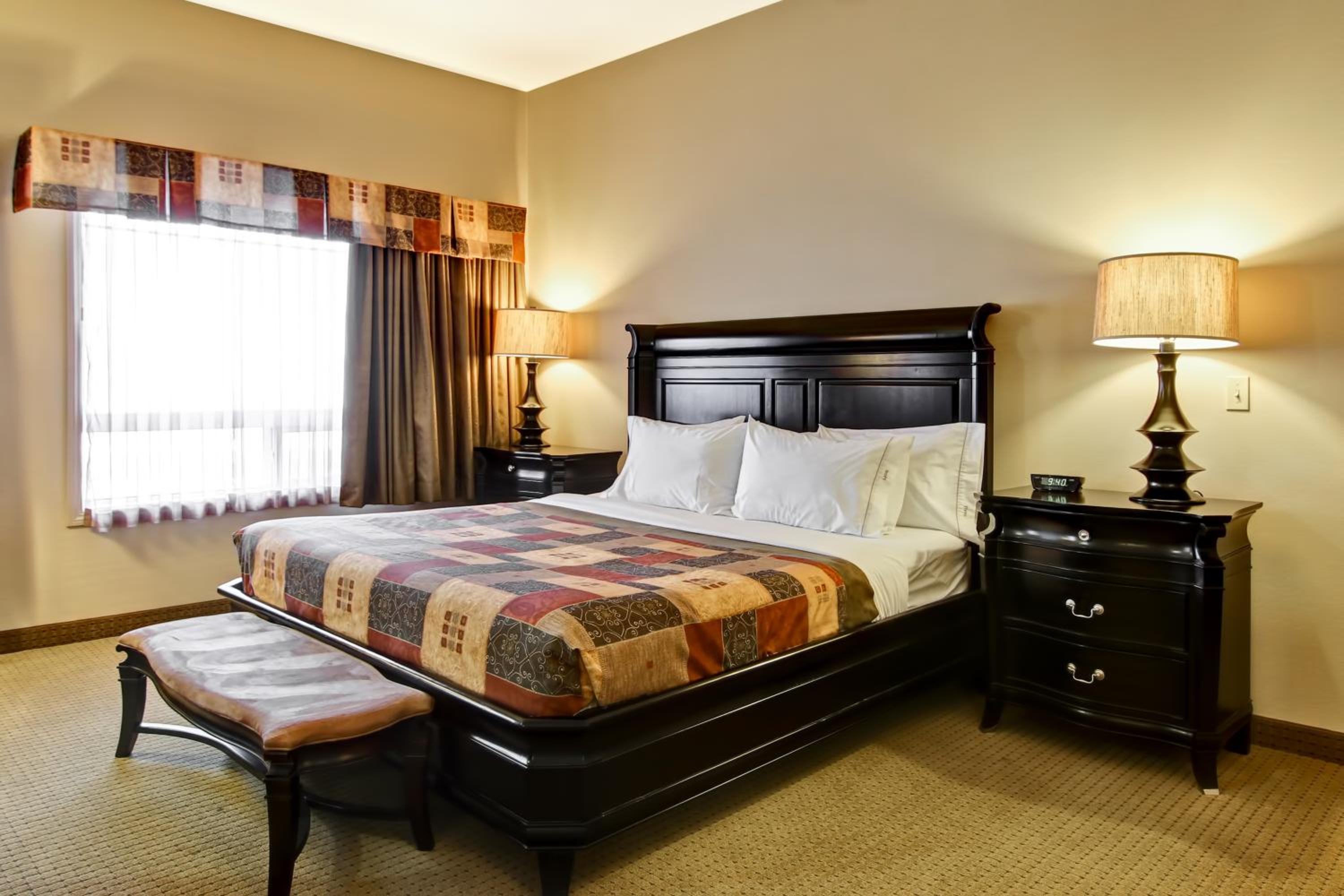 Canalta Hotel Camrose
