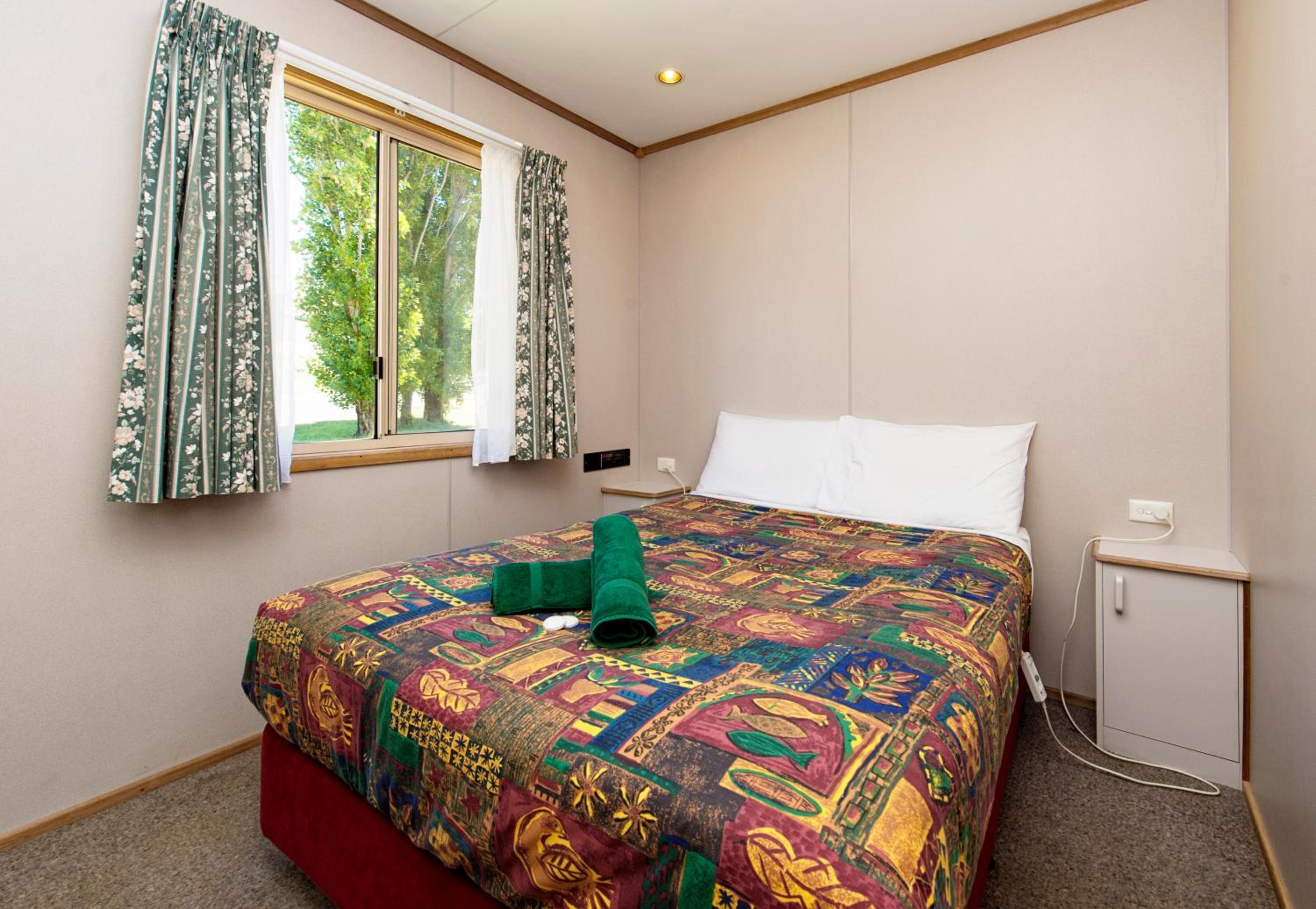 Rainbow Pines Tourist Caravan Park