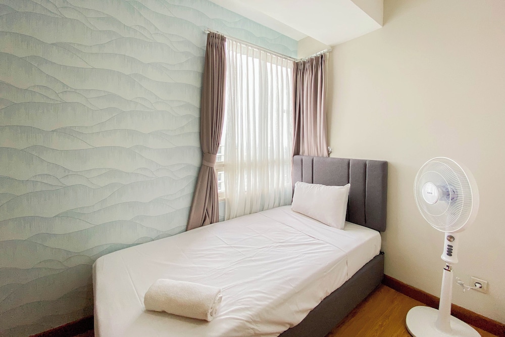 Comfort Living 2Br At Cinere Bellevue Suites Apartment