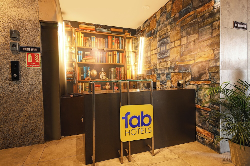 Fabhotel Clement