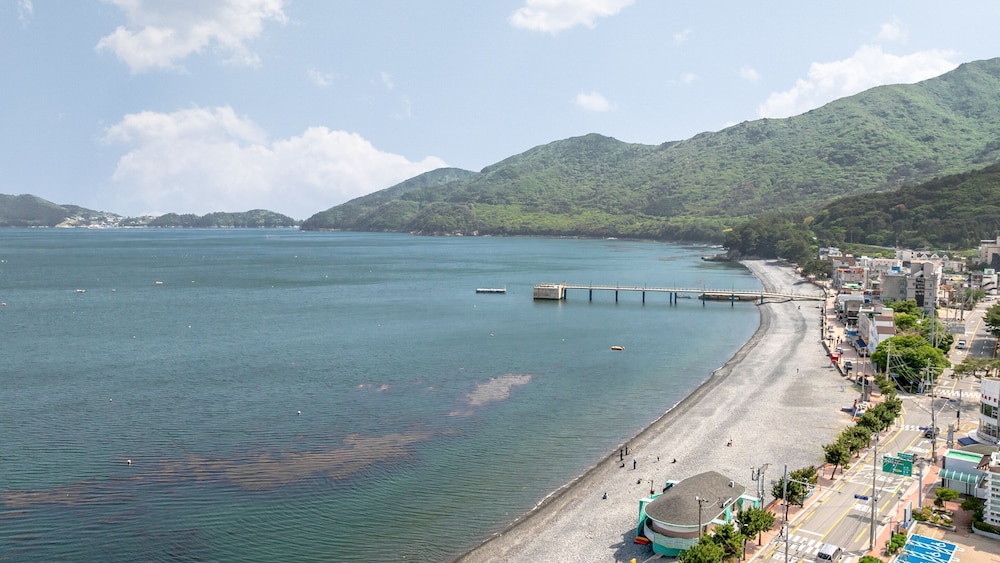 Geoje Peugeot Gomsol Petfriendly Pension