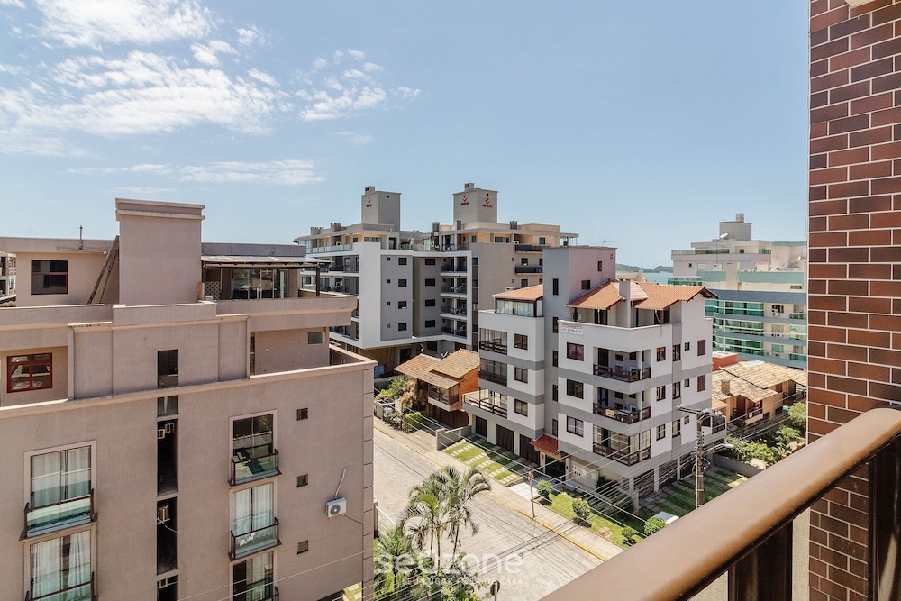 CSD - Apartments Near Bombas Beach