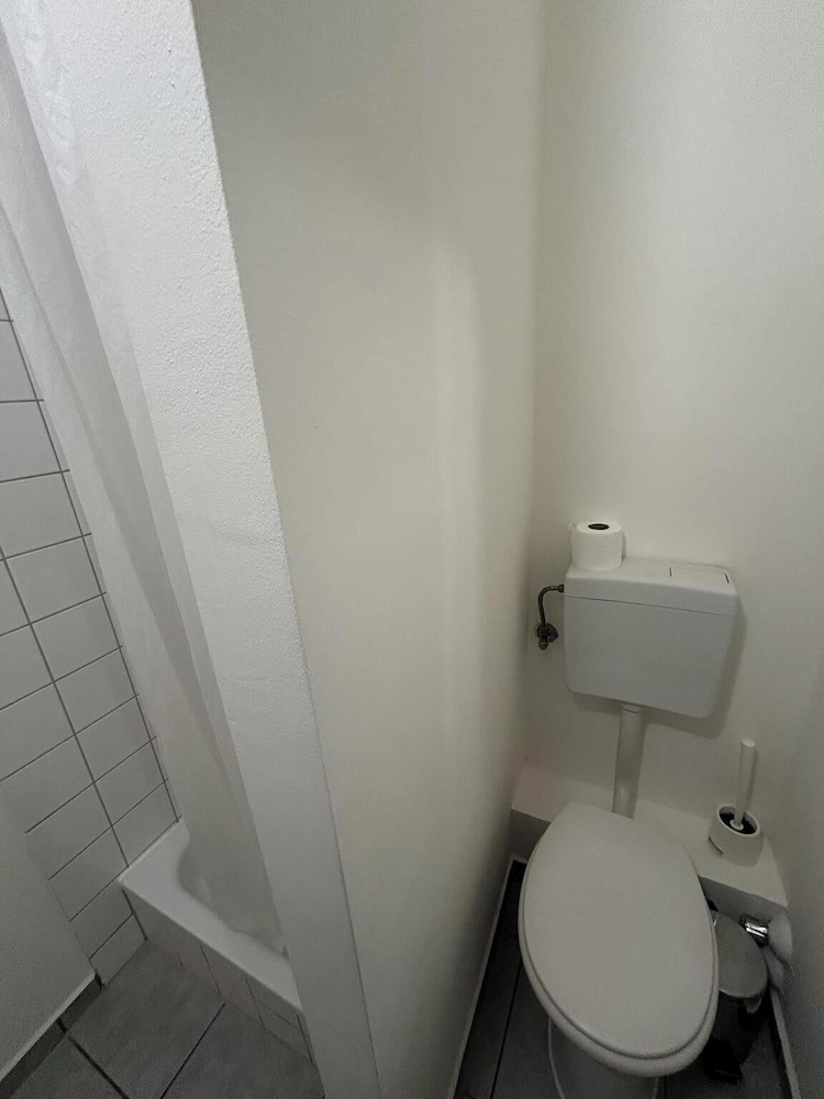 2-Rent Group Hostel Apartments SEN14