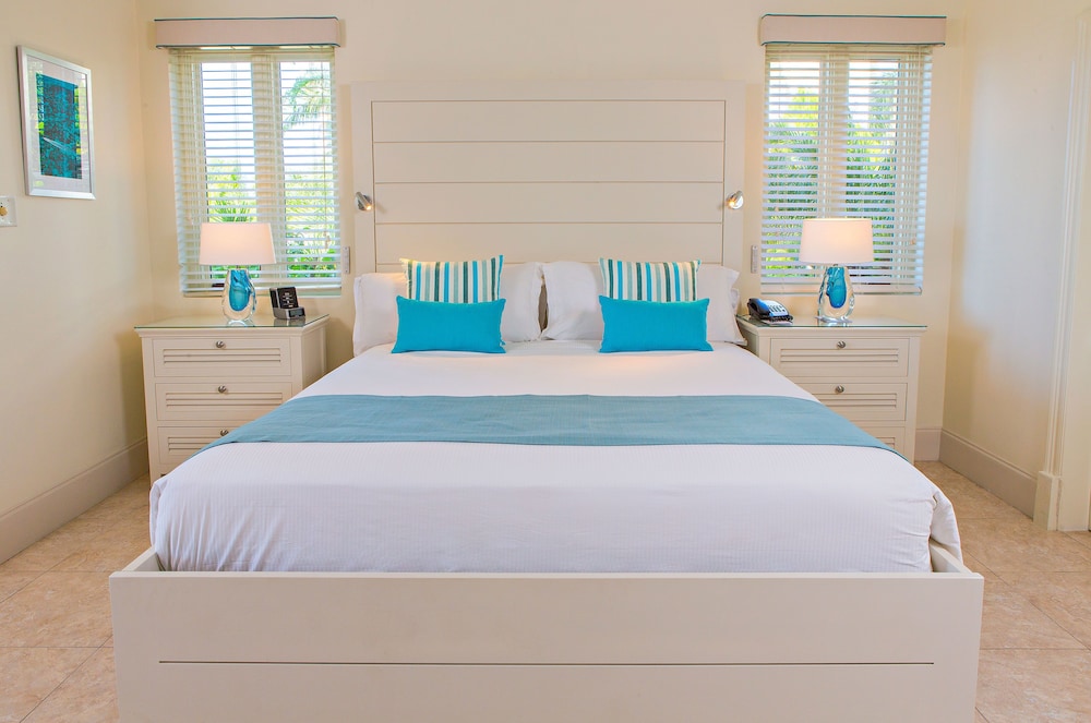 The Cove Suites at Blue Waters Resort and Spa - Property Image 52
