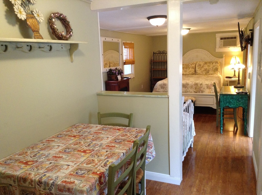 Island Guest House B&B