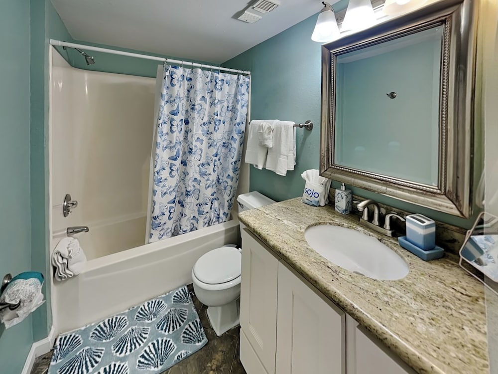 Sunny Sands by Ryson Vacation Rentals
