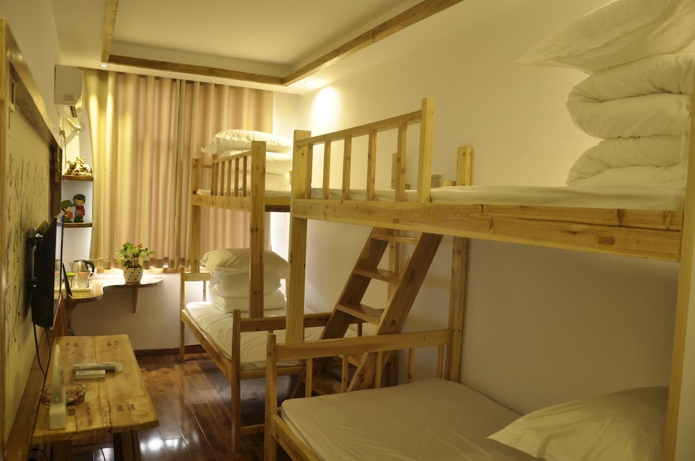 Assembly Inn - Hostel