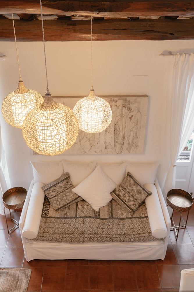 Navona Home