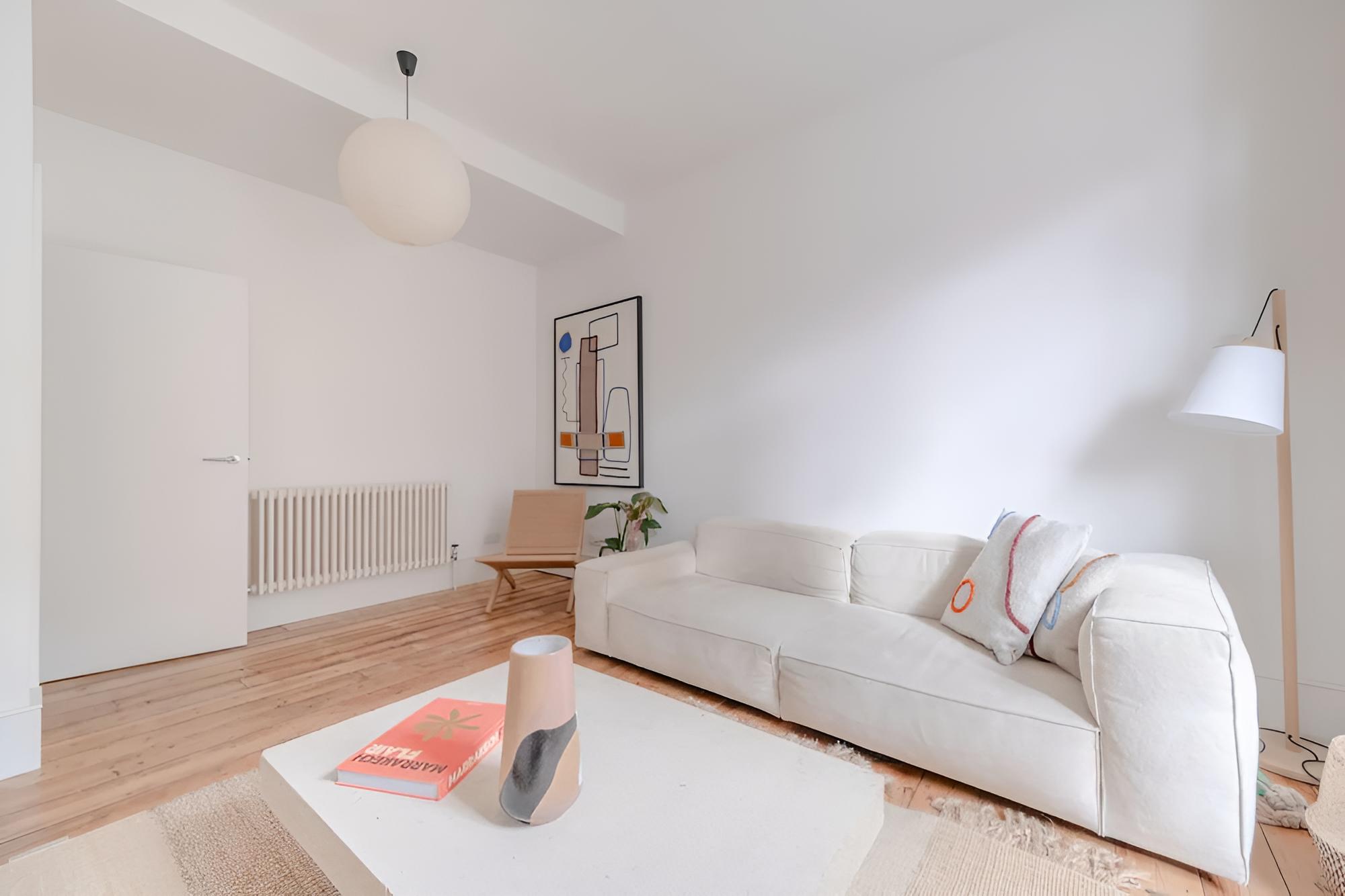 Beautiful Minimalistic 2BD House - Victoria Park
