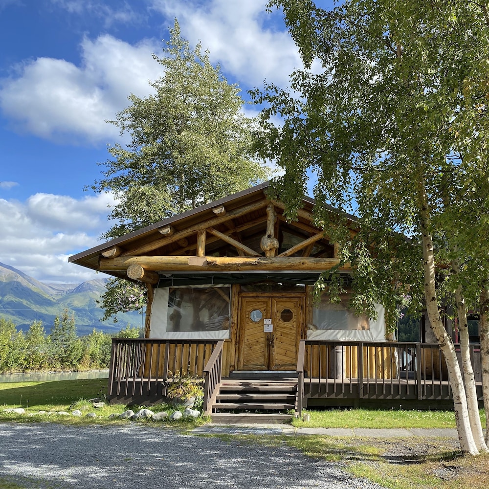 Trail Lake Lodge