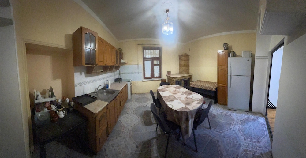 Trippoo Villa & Hostel