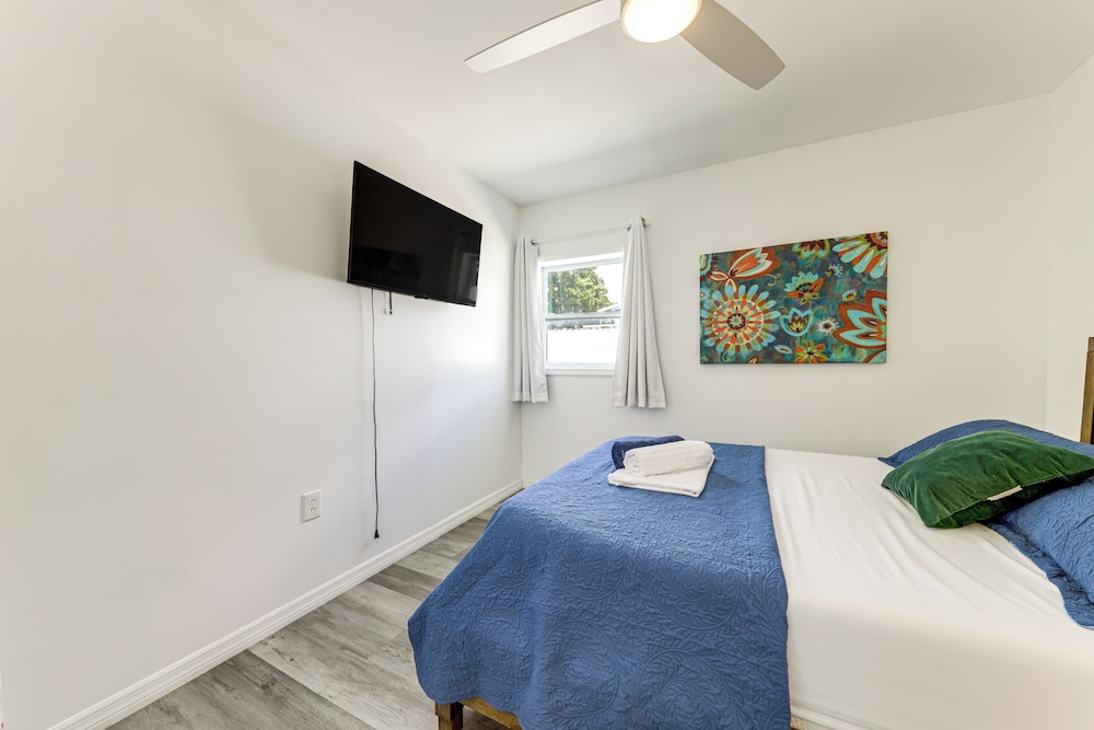 4 Mi to Beach: Home w/ Patio in Fort Lauderdale!
