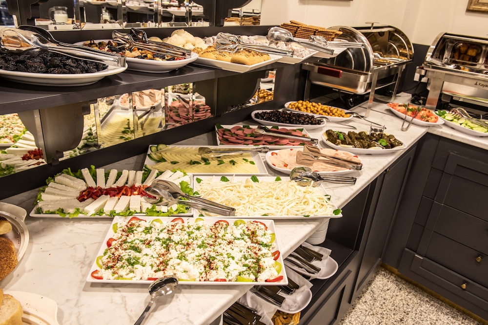 Royal Bosphorus Otel - Image 19