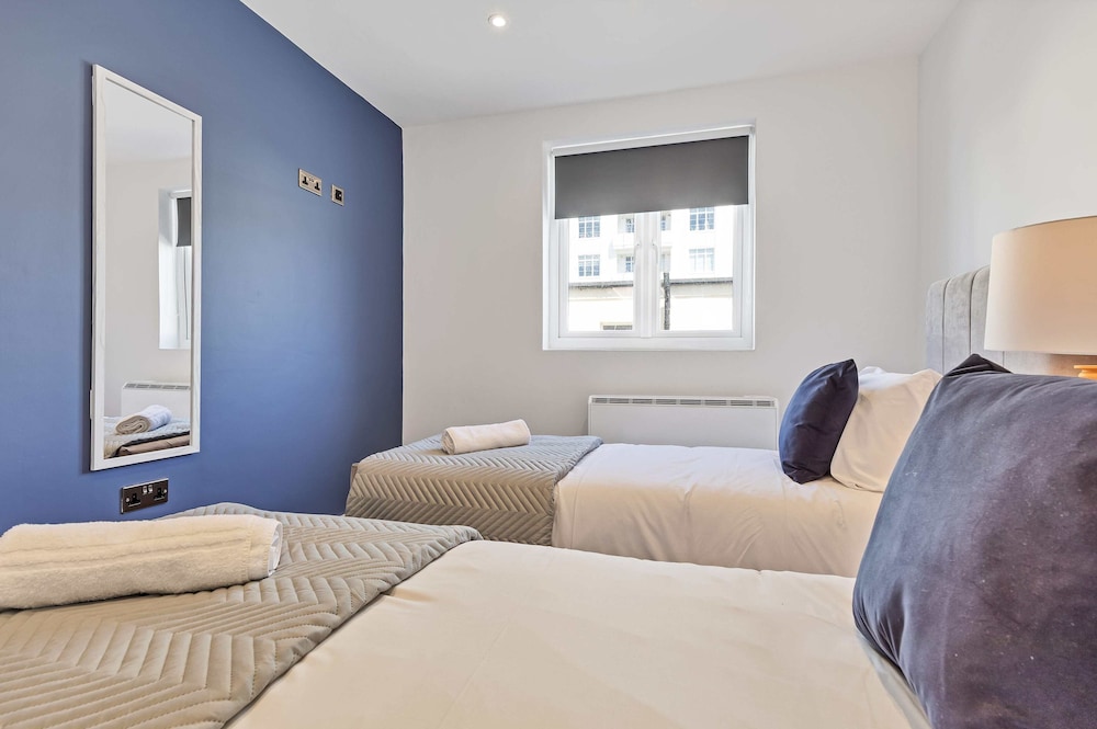 Right On : Bright On Apartment 1D | By My Getaways view 3