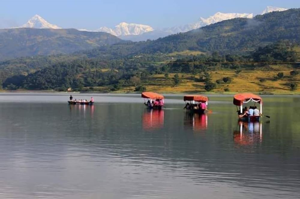 Begnas Lake front guest house