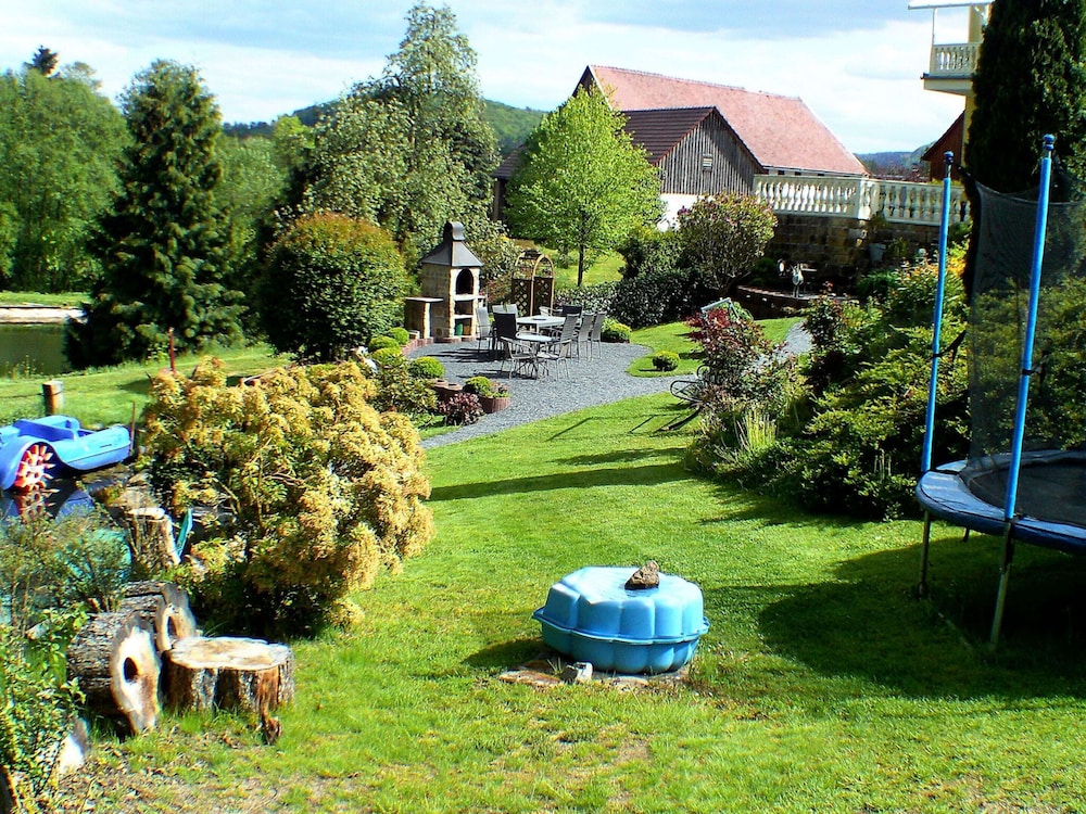 Roomy Apartment in Lichtenhain With Pond