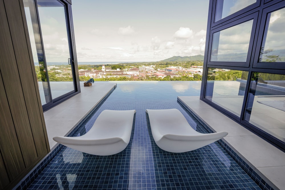 Moanalei Villas