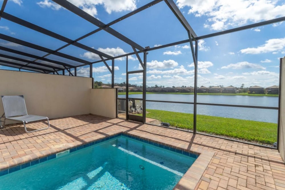 Amazing 5BR Private Pool Lakeview Near Disney