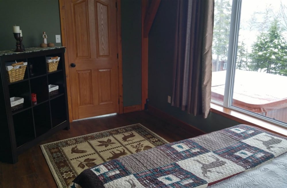 Strong Timbers B&B