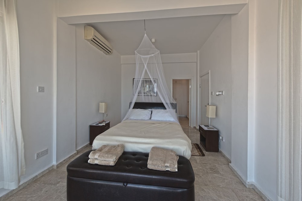 Villa Ocean View by Amy Villas view 3